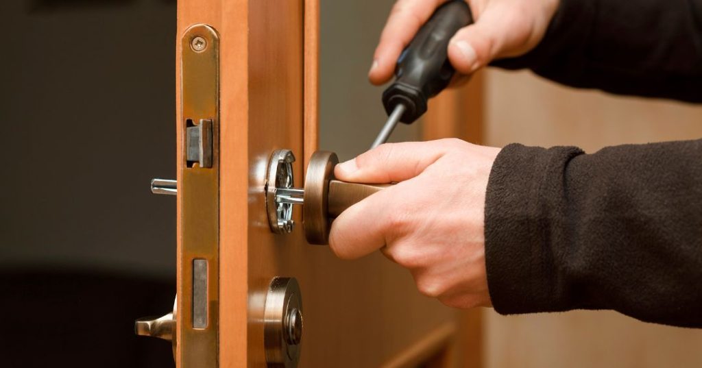 Como Identificar Quando a Fechadura Precisa Ser Trocada em Cascavel: 6 Dicas Como Identificar Quando a Fechadura Precisa Ser Trocada em Cascavel: 6 Dicas